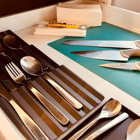 Super 1 Bed In Center