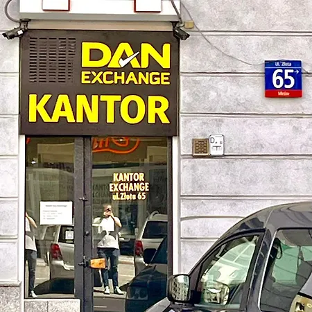 Super 1 Bed In Center Apartament