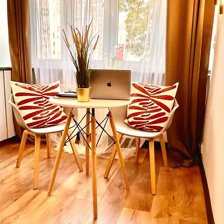 Super 1 Bed In Center Apartment