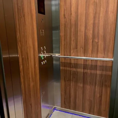 Apartman Super 1 Bed In Center Varsó